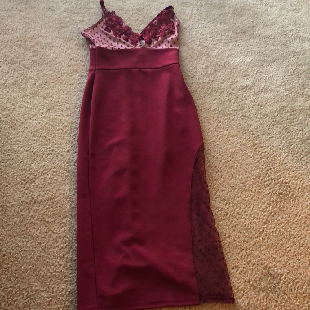 Spaghetti strap midi length burgundy dress